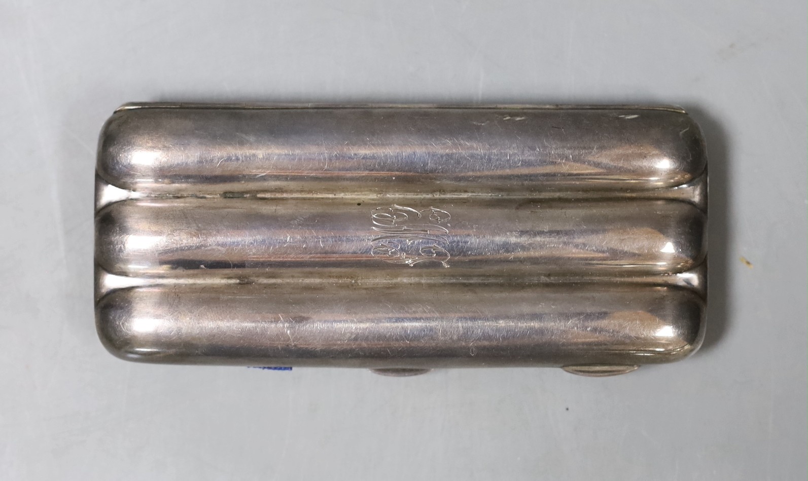 A George V silver three division cigar case, Robert Pringle & Sons, Chester, 1926, 14cm.